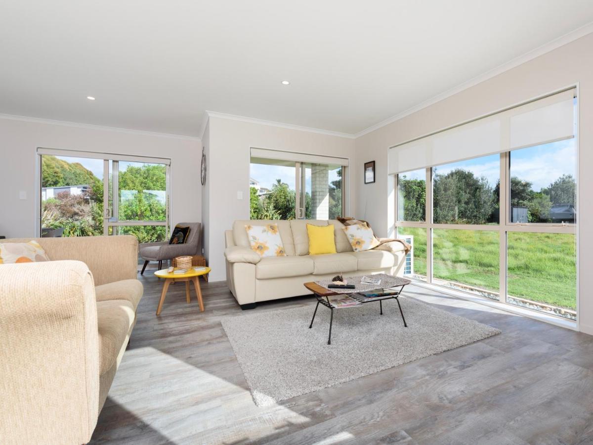 Modern Beach Break - Waihi Beach Holiday Home Luaran gambar