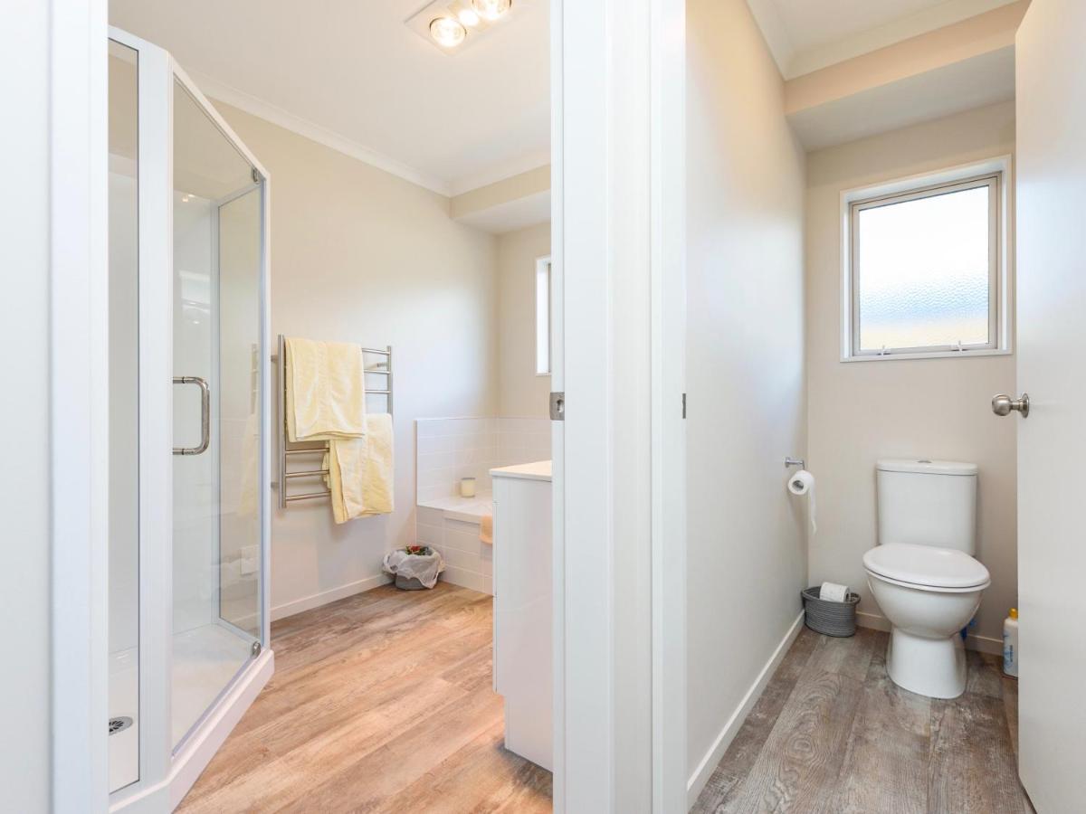 Modern Beach Break - Waihi Beach Holiday Home Luaran gambar