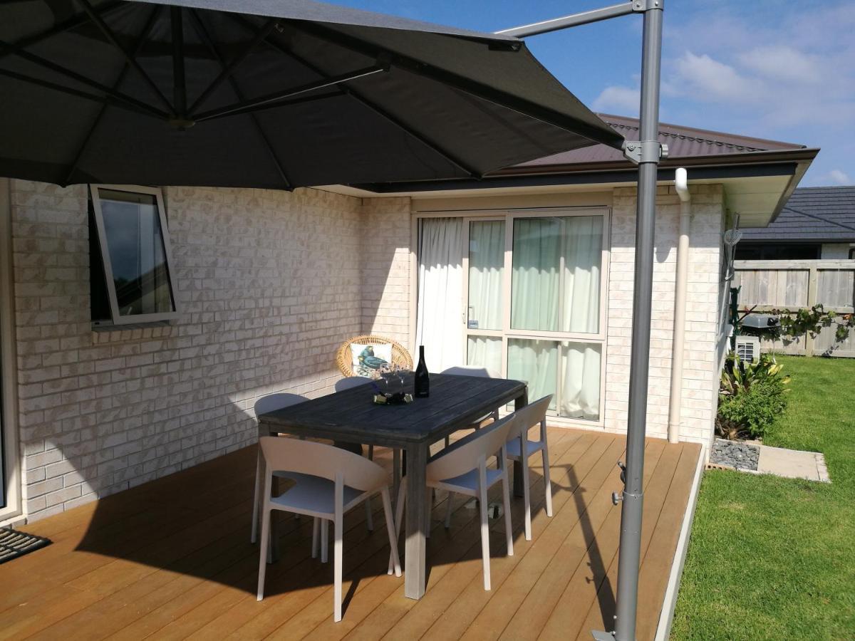 Modern Beach Break - Waihi Beach Holiday Home Luaran gambar